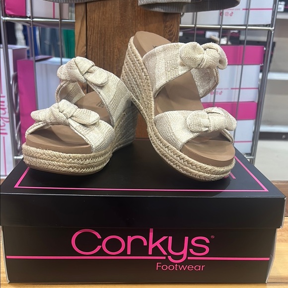 NWT Corkys Tan Natural Stripe Tie the Knot Wedge Heel - Picture 1 of 4